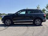 Used 2016 Volkswagen Touareg VR6 image 2