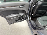 Used 2016 Chrysler 300 C image 5