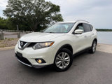 Used 2015 Nissan Rogue SV w/ SV Premium Package image 2