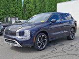 Used 2024 Mitsubishi Outlander SE image 3