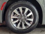 Used 2021 Chrysler Pacifica Touring-L image 5