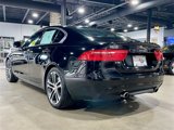 Used 2017 Jaguar XE Premium image 3