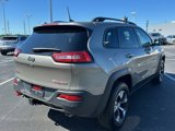 Used 2018 Jeep Cherokee Trailhawk image 5
