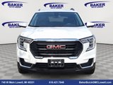 Used 2023 GMC Terrain SLE image 2