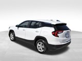 Used 2024 GMC Terrain SLE image 3
