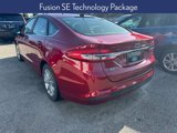 Used 2017 Ford Fusion SE w/ Fusion SE Technology Package image 3