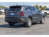 Used 2022 Kia Sorento LX image 3