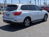 Used 2020 Nissan Pathfinder SL image 2