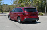 Used 2022 Toyota Sienna XLE image 4