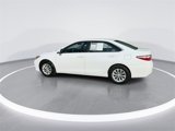 Used 2015 Toyota Camry LE image 5