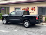 Used 2023 Nissan Frontier SV image 5