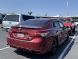 Used 2018 Toyota Camry SE image 3