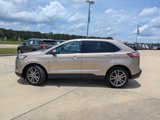 Used 2021 Ford Edge Titanium image 5