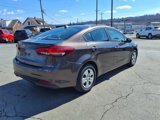 Used 2017 Kia Forte LX image 3
