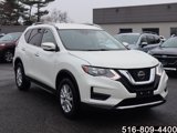 Used 2019 Nissan Rogue SV image 2