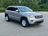 Used 2017 Jeep Grand Cherokee Laredo image 3