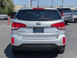Used 2014 Kia Sorento LX image 4