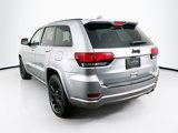 Used 2017 Jeep Grand Cherokee Altitude image 5