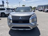 Used 2022 Mitsubishi Outlander SE image 2