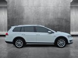 Used 2017 Volkswagen Golf S image 4