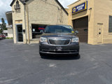 Used 2015 Chrysler Town & Country Touring-L w/ Driver Convenience Group image 5