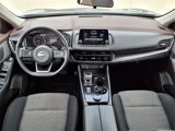Used 2023 Nissan Rogue SV image 3