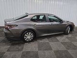 Used 2021 Toyota Camry LE image 3