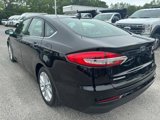 Certified 2020 Ford Fusion SE image 4