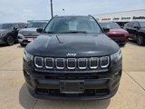 Used 2022 Jeep Compass Latitude image 2