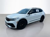 Used 2022 Volkswagen Tiguan SE R-Line image 3