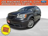 Used 2016 Chrysler Town & Country Touring-L w/ Driver Convenience Group image 2