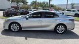 Used 2022 Toyota Camry LE image 4