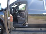 Used 2024 GMC Sierra 2500 Denali Ultimate image 4