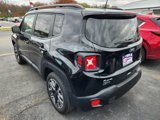 Used 2018 Jeep Renegade Latitude w/ Cold Weather Group image 4