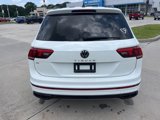 Used 2023 Volkswagen Tiguan SE R-Line image 5