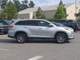Used 2019 Toyota Highlander XLE image 3