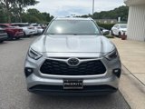 Used 2023 Toyota Highlander L image 3