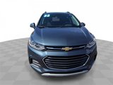 Used 2022 Chevrolet Trax LT w/ LT Convenience Package image 3
