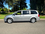 Used 2016 Dodge Grand Caravan SXT image 2