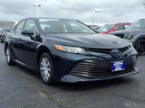 Used 2018 Toyota Camry LE image 2