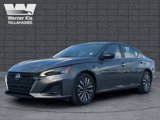 Used 2024 Nissan Altima 2.5 SV image 2