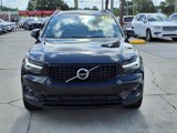 Certified 2022 Volvo XC40 T4 R-Design w/ Advanced Package image 2