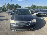 Used 2014 Chrysler Town & Country Touring image 2