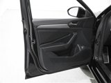 Used 2023 Volkswagen Jetta Sport image 4