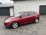 Used 2013 Ford Focus SE w/ SE Winter Pkg image 2
