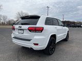 Used 2020 Jeep Grand Cherokee Altitude image 3