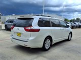 Used 2015 Toyota Sienna XLE image 2