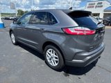 Used 2021 Ford Edge SEL w/ Convenience Package image 3