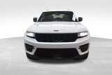 New 2025 Jeep Grand Cherokee Altitude image 3