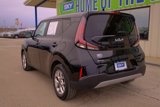 Used 2023 Kia Soul LX w/ LX Technology Package image 5